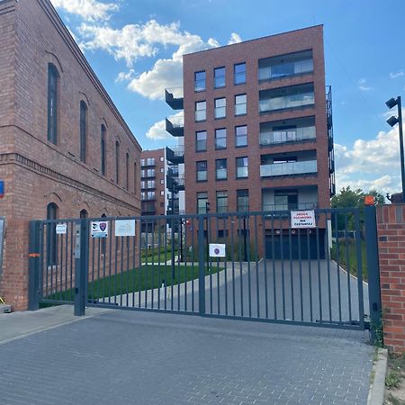 Metro Szwedzka Apartament Orange Varşova Dış mekan fotoğraf