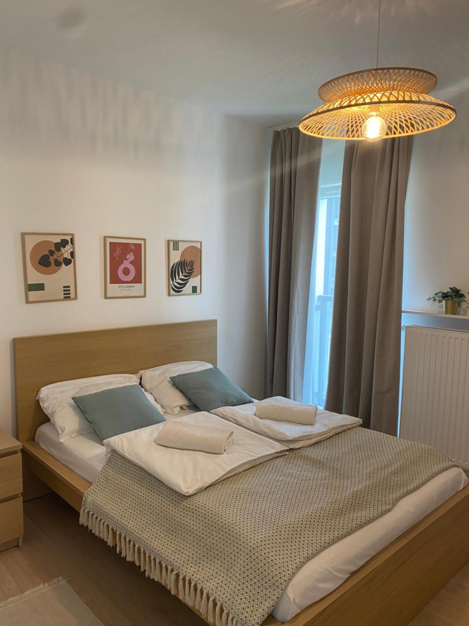 Metro Szwedzka Apartament Orange Varşova Dış mekan fotoğraf